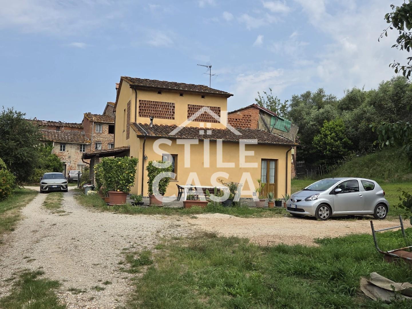 Villa con giardino a Montecarlo