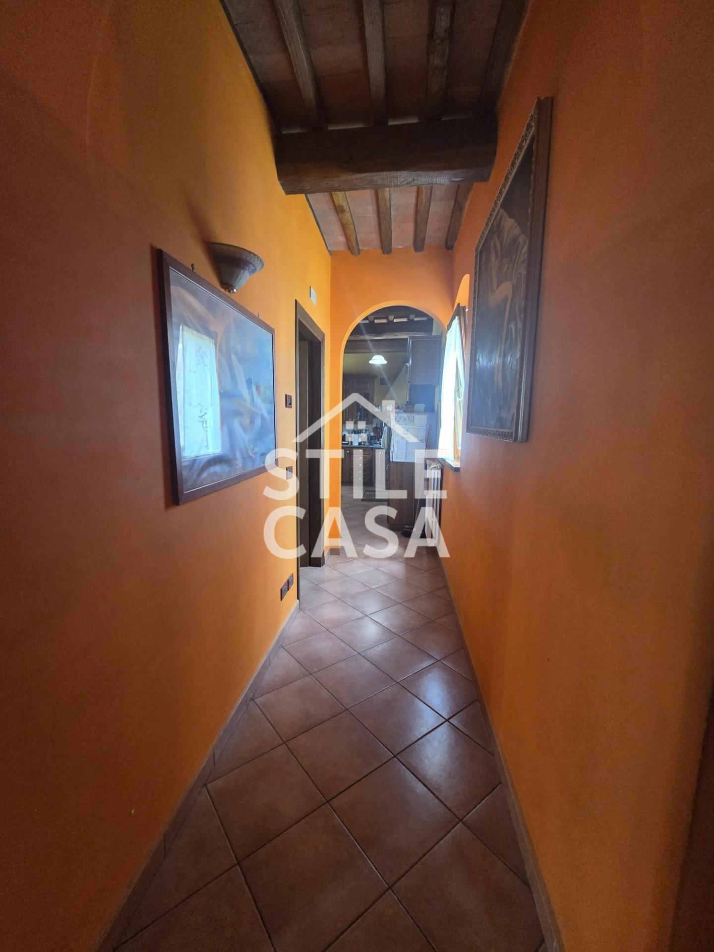 Villa con giardino a Montecarlo