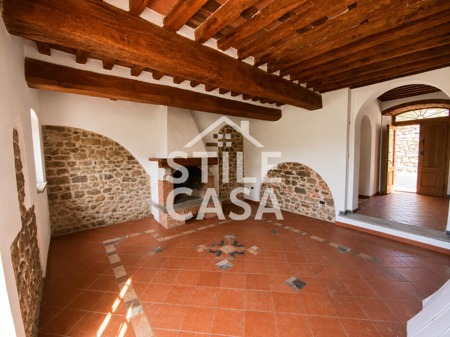 Casa indipendente con giardino a Uzzano