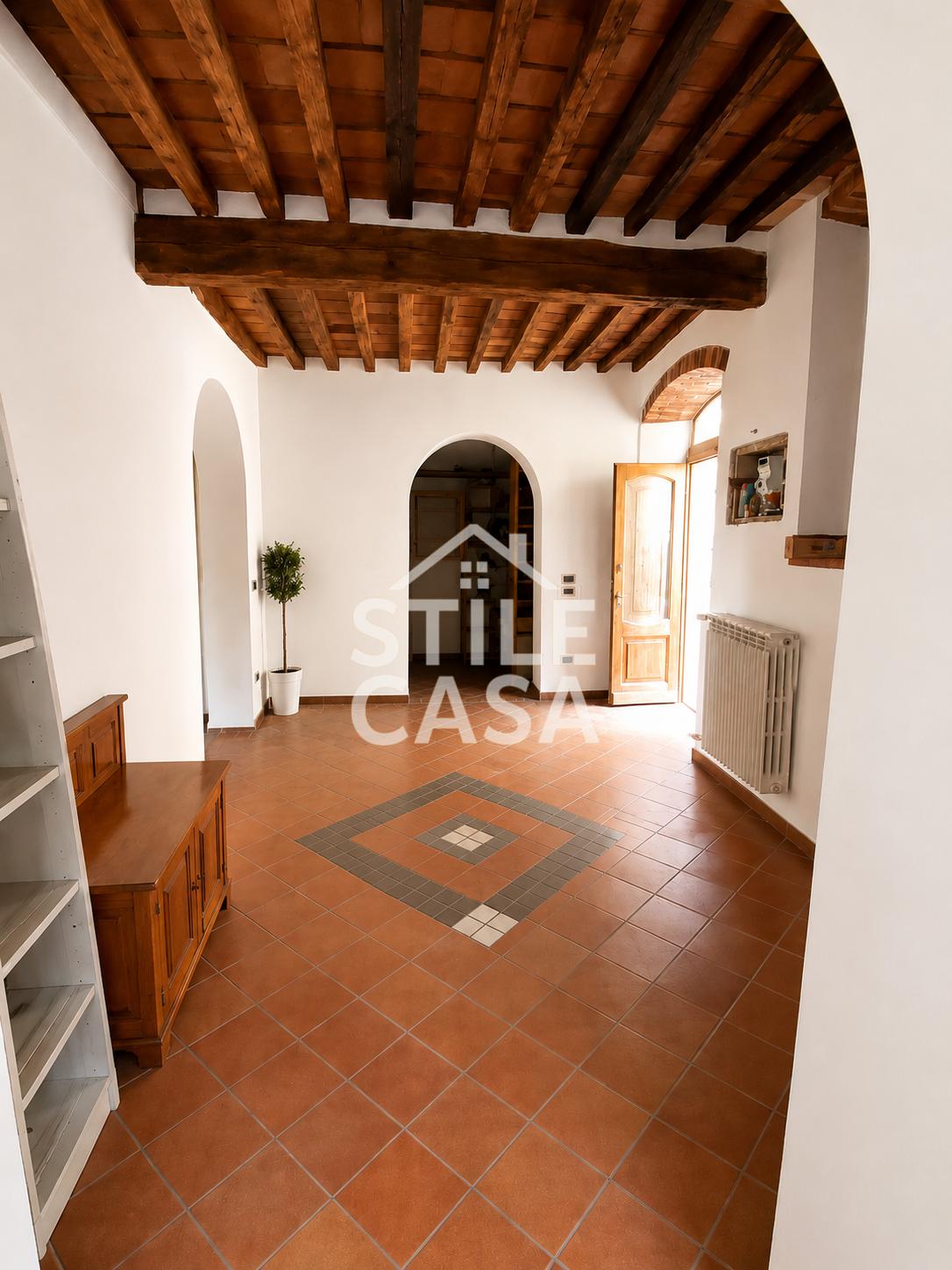 Casa indipendente con giardino a Uzzano