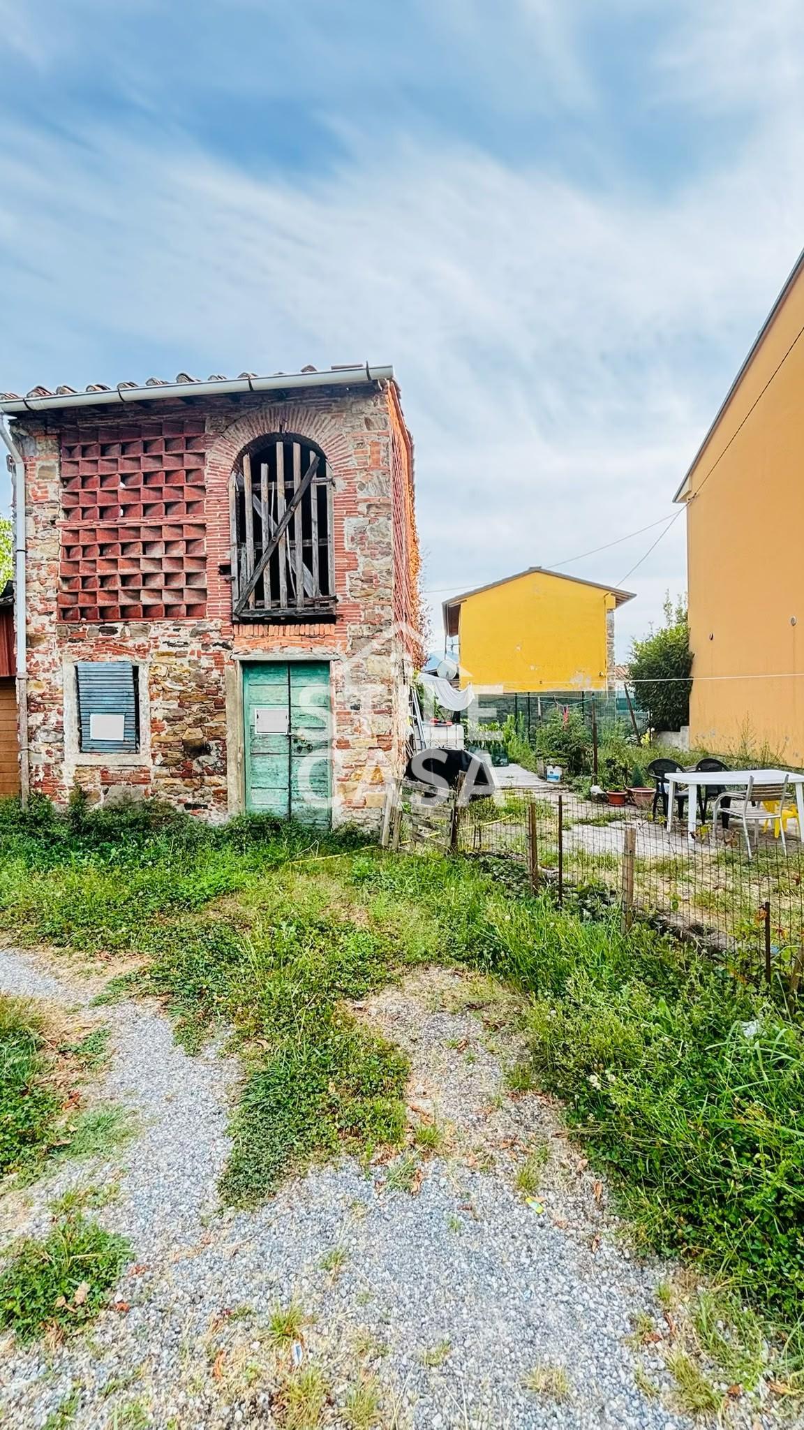 Rustico con giardino, Lucca san concordio contrada