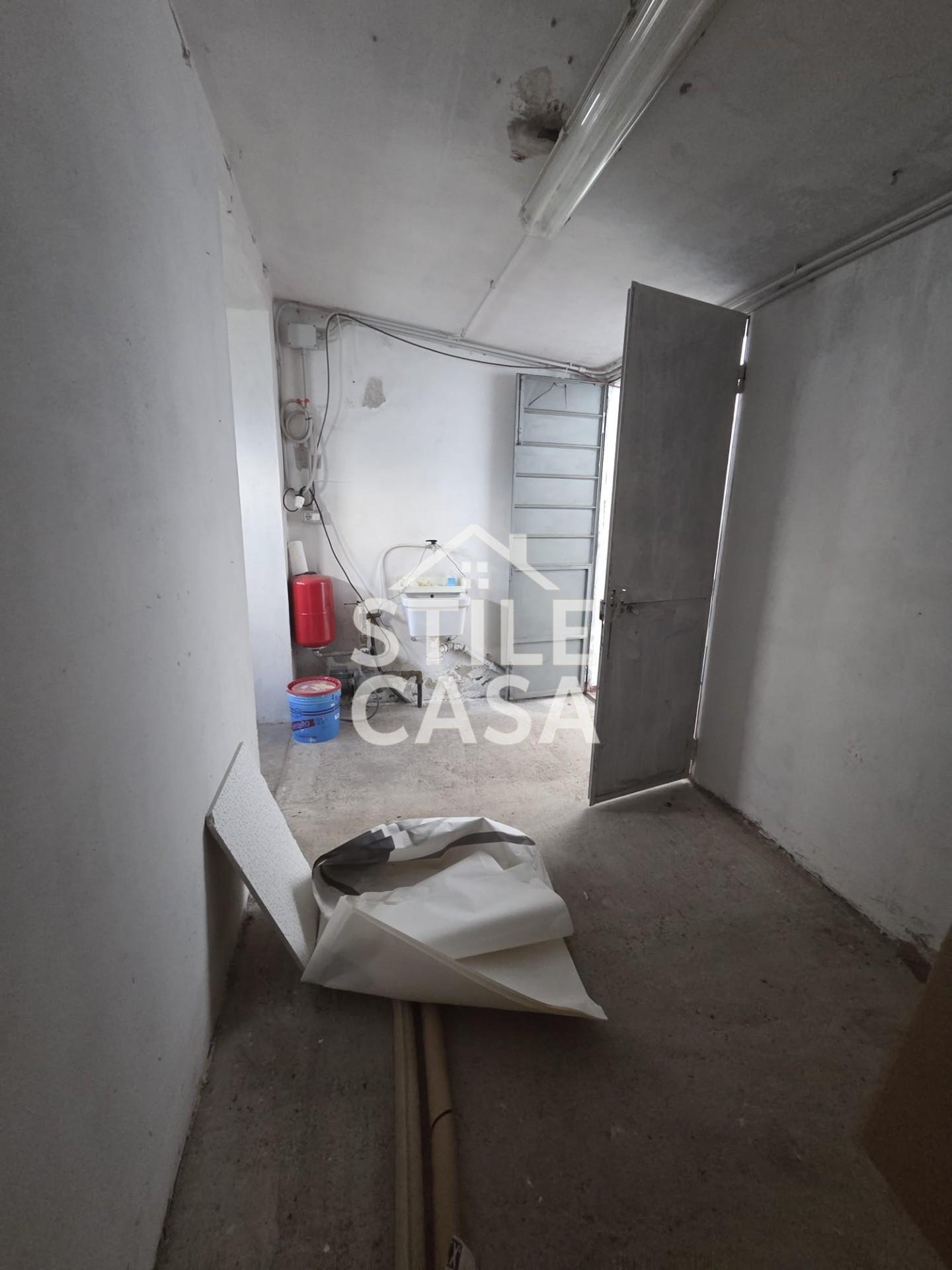 Locale commerciale in affitto, Capannori segromigno in piano