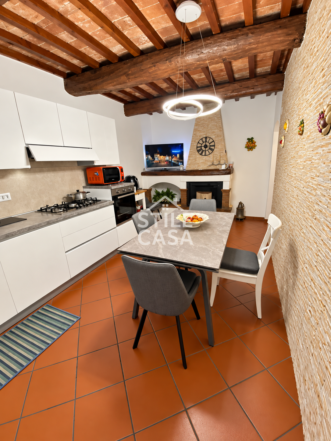 Casa indipendente con giardino, Lucca sant'alessio