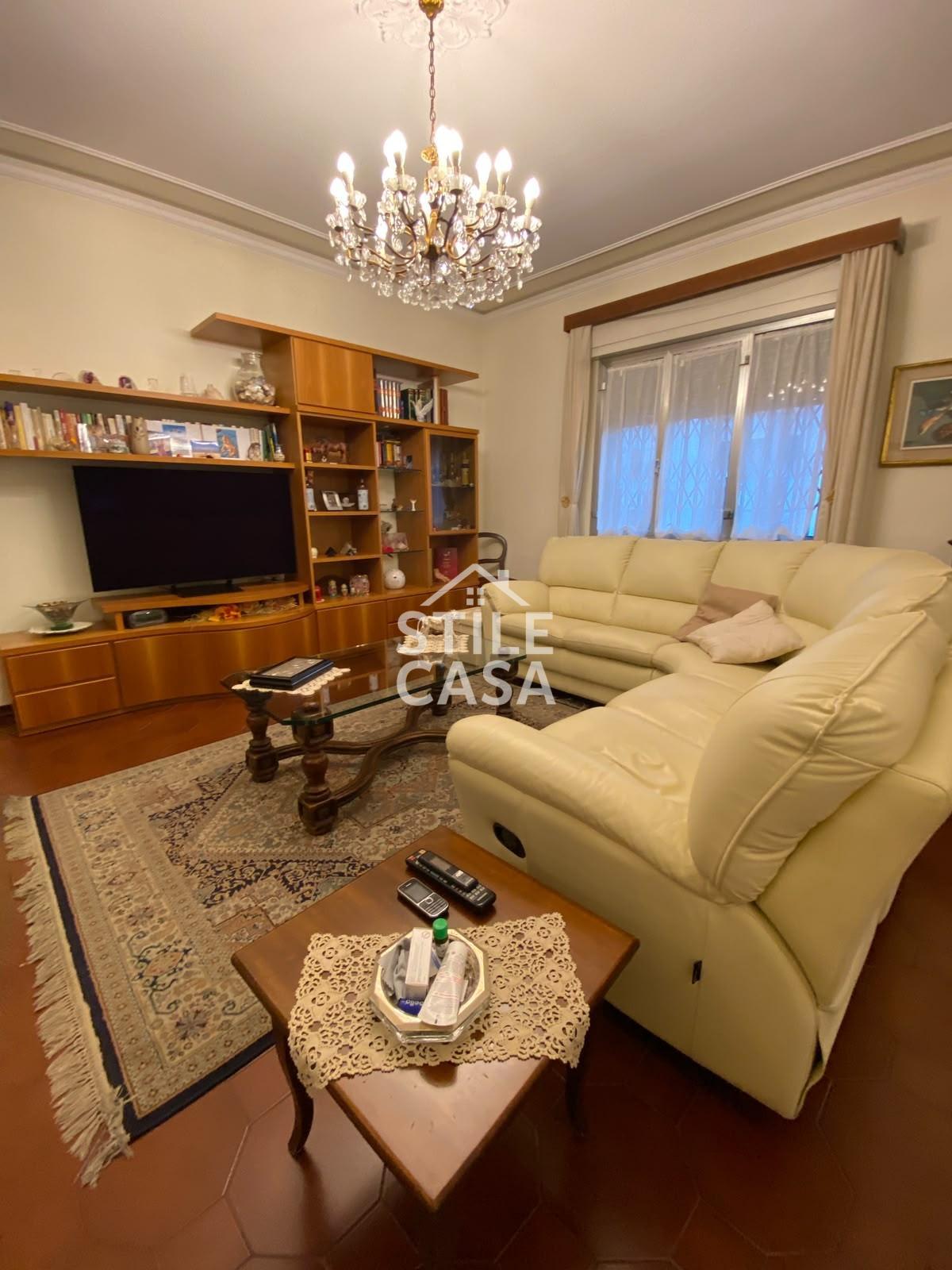 Appartamento con terrazzo a Montecatini-Terme