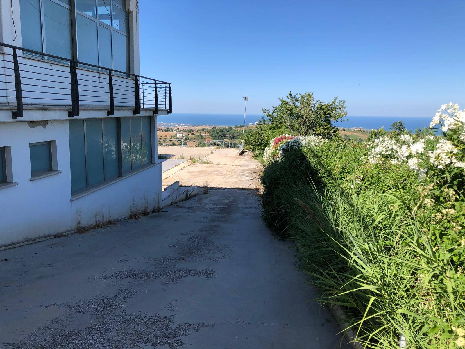 Capannone in vendita a Atri, centro