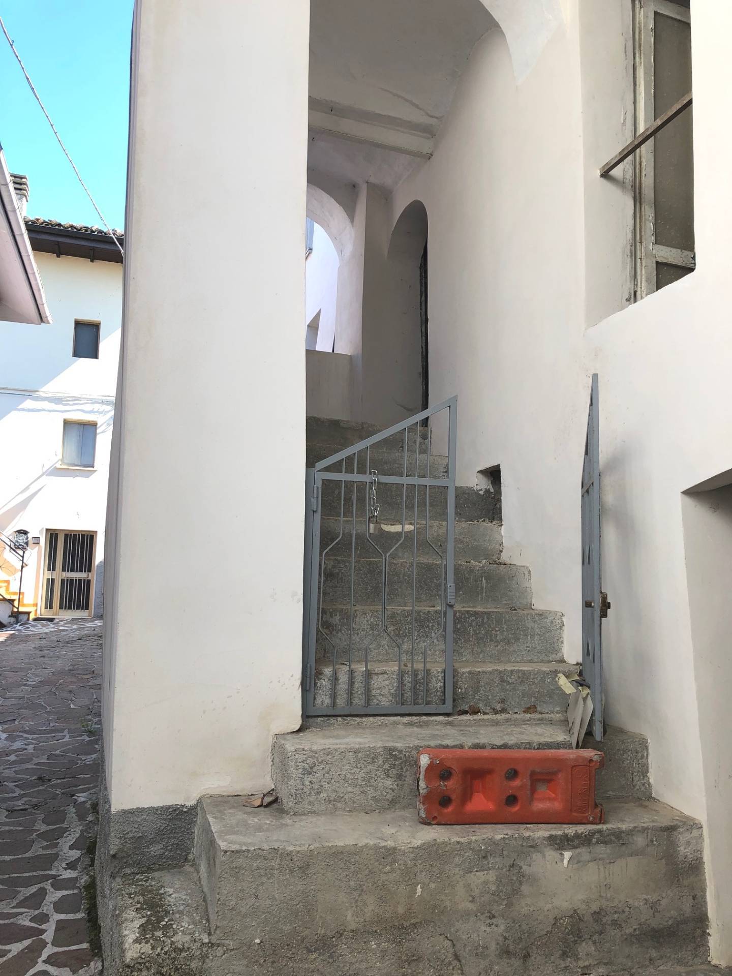 Appartamento in vendita a Castelli, Villa Rossi