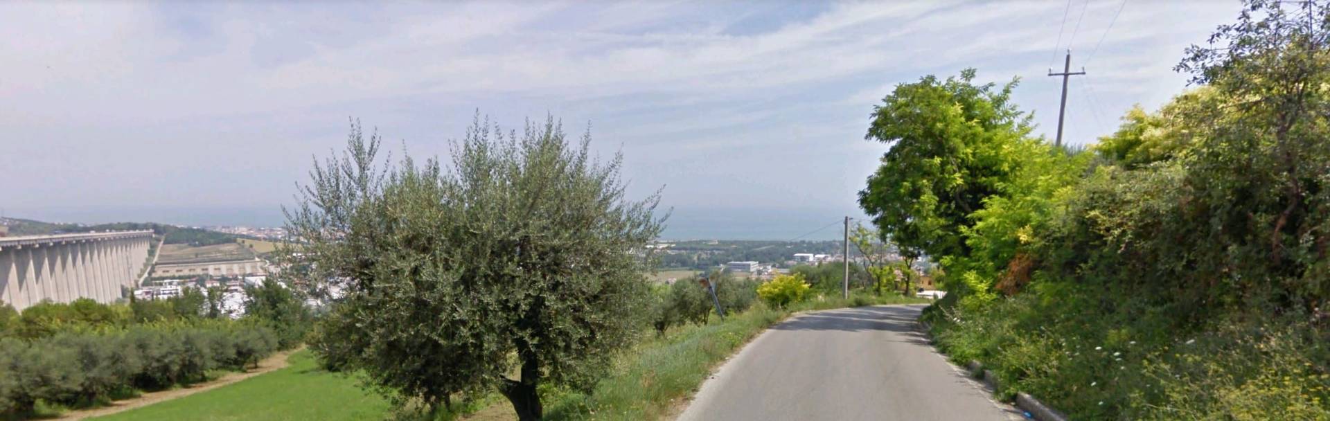 Terreno residenziale in vendita a Mosciano Sant'Angelo, Maggi