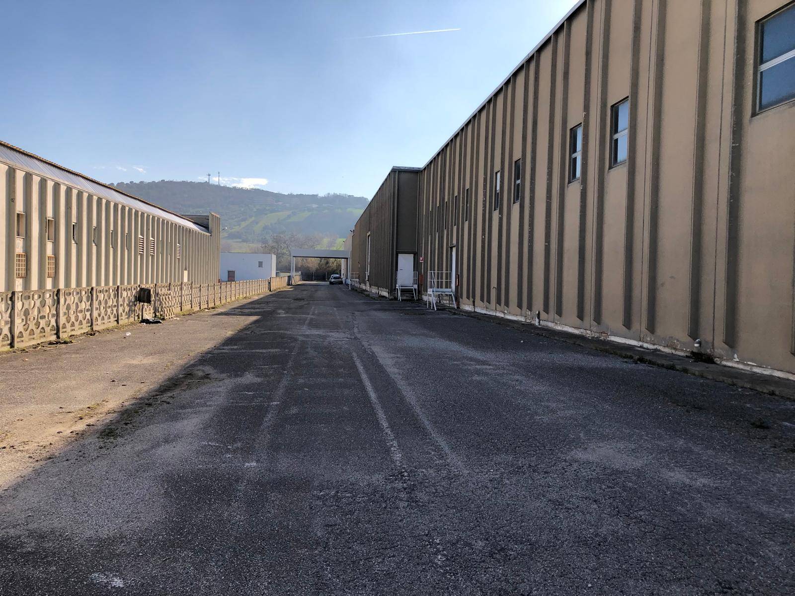 Capannone in vendita a Tortoreto, Salino