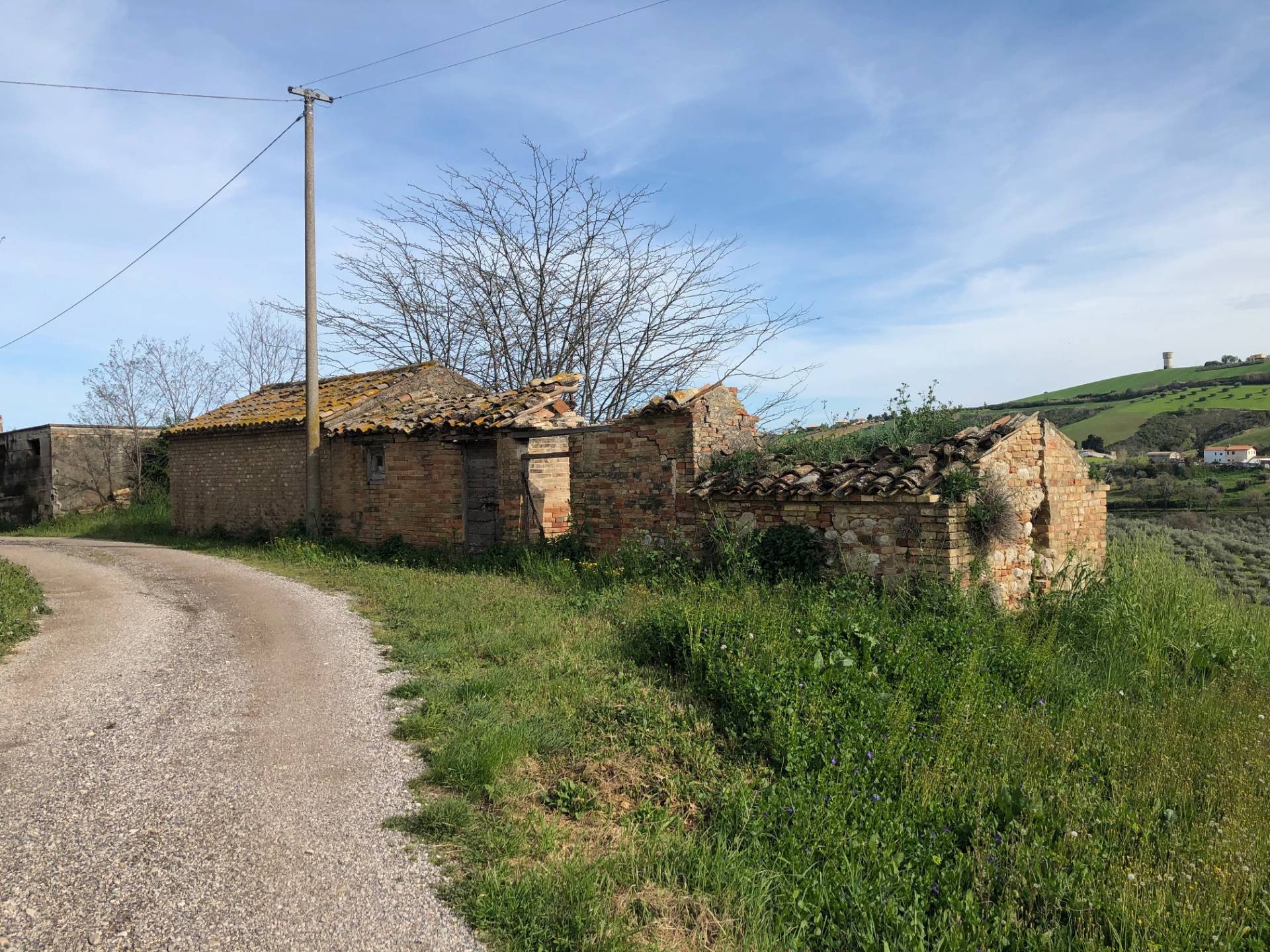 Palazzo in vendita a Notaresco, Grasciano