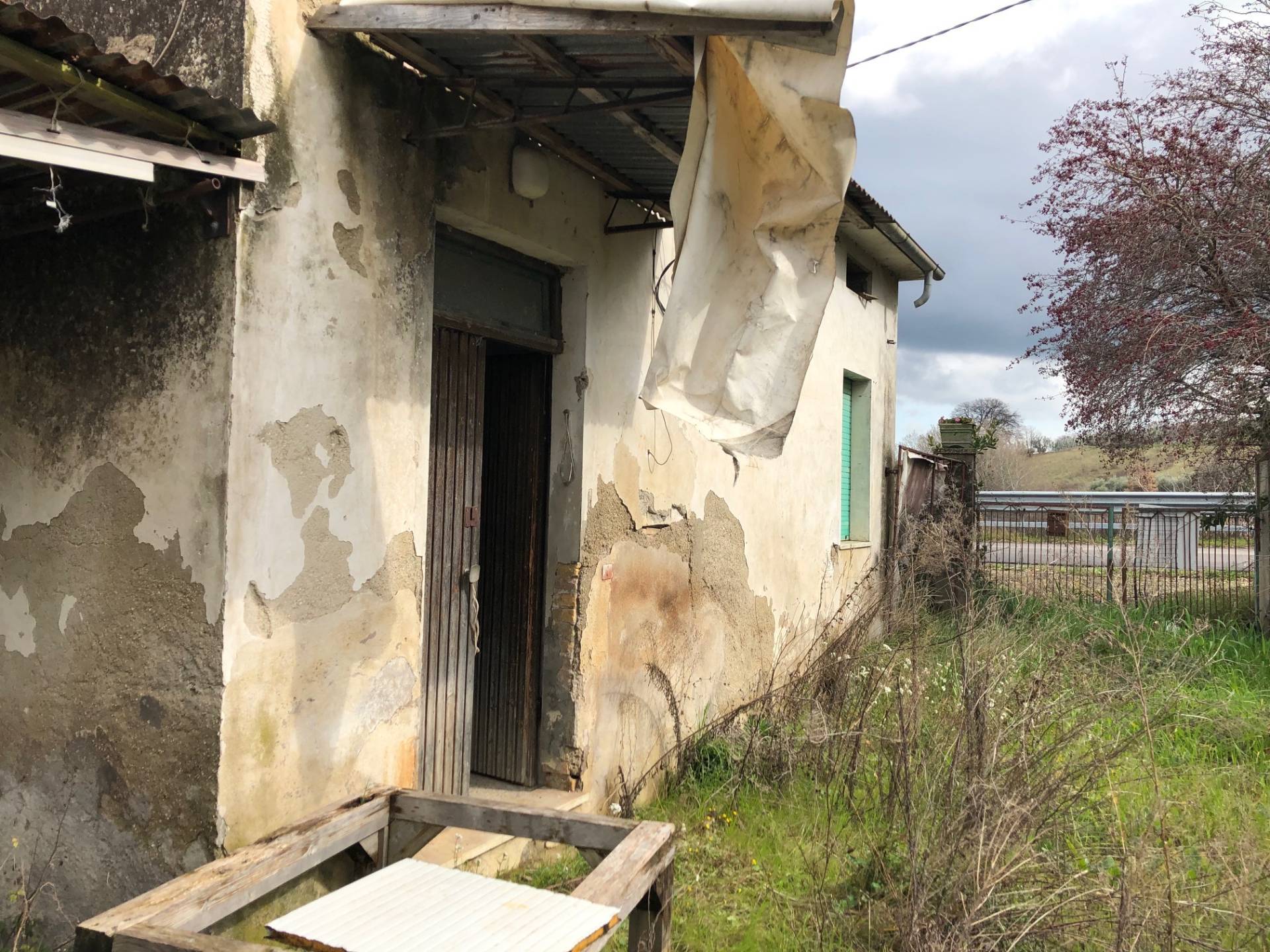 Rustico in vendita a Castellalto, Casemolino