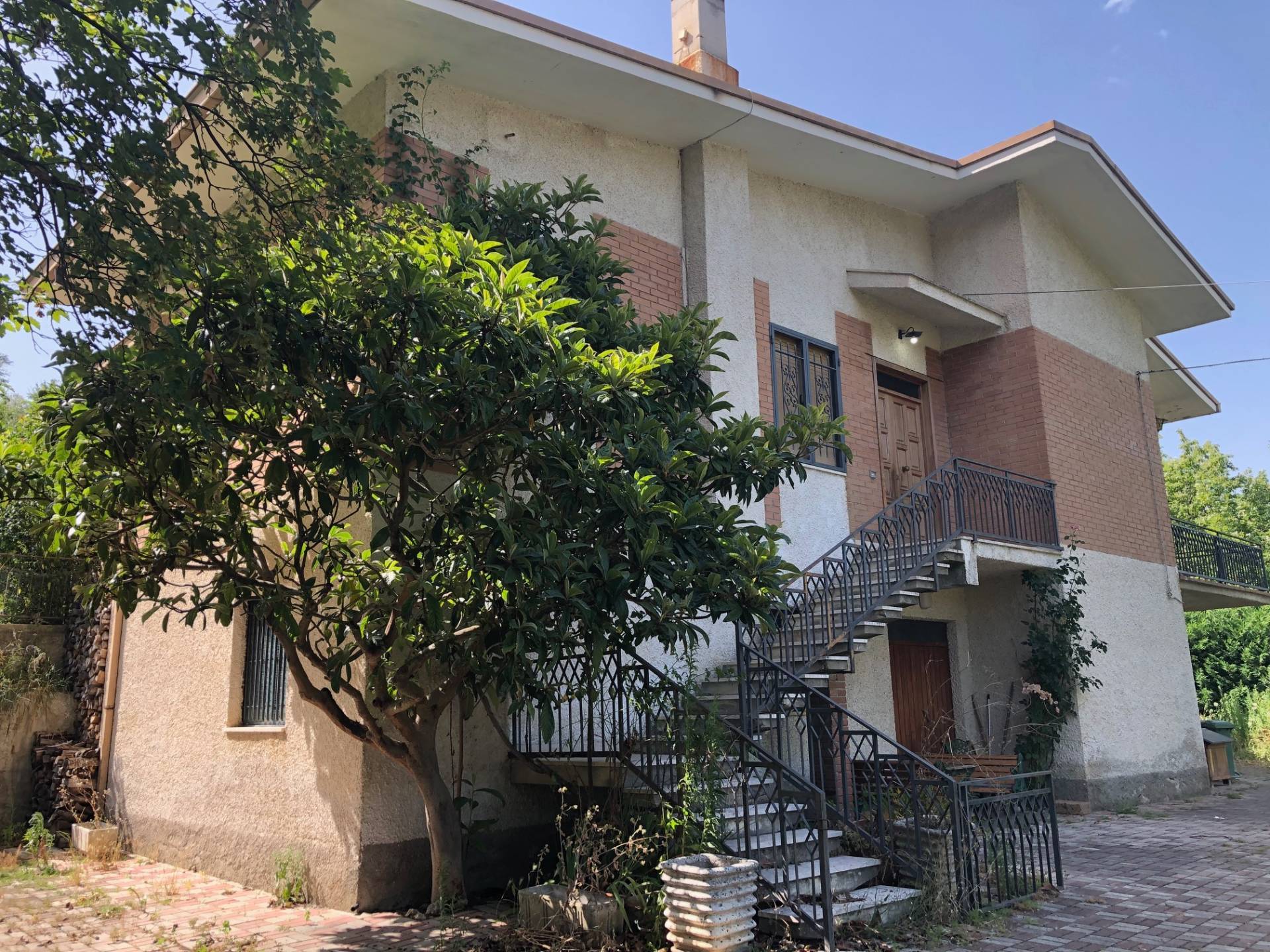 Villa in vendita a Isola del Gran Sasso d'Italia, centro