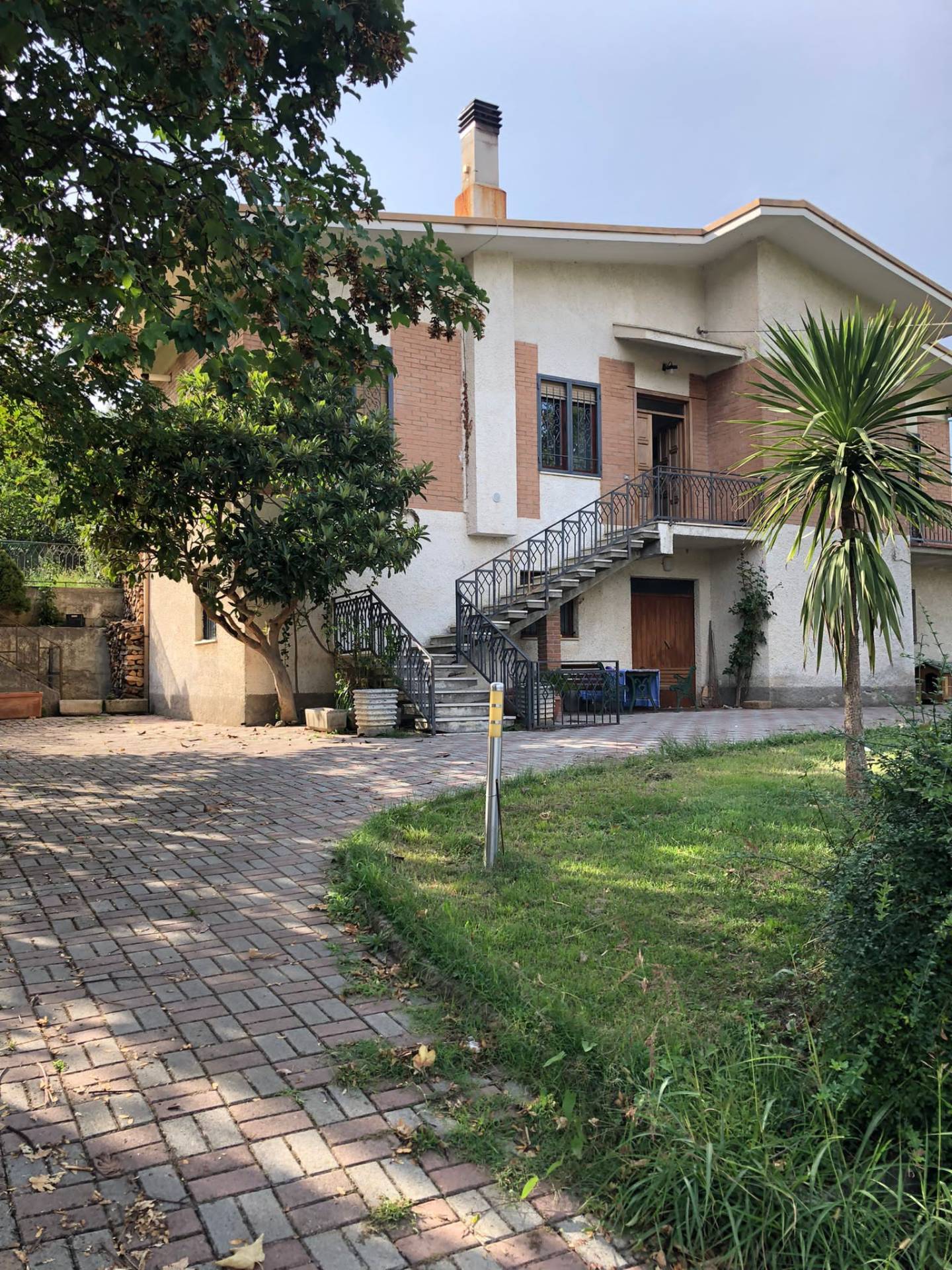 Villa in vendita a Isola del Gran Sasso d'Italia, centro