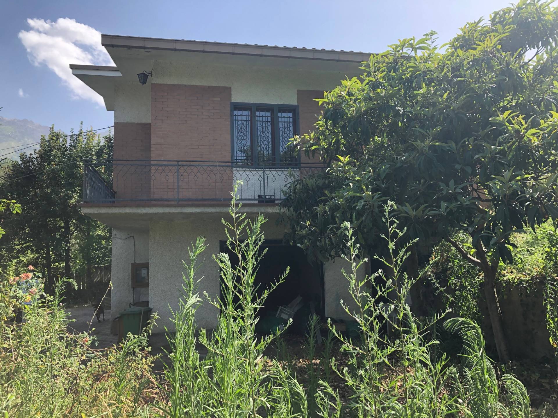 Villa in vendita a Isola del Gran Sasso d'Italia, centro