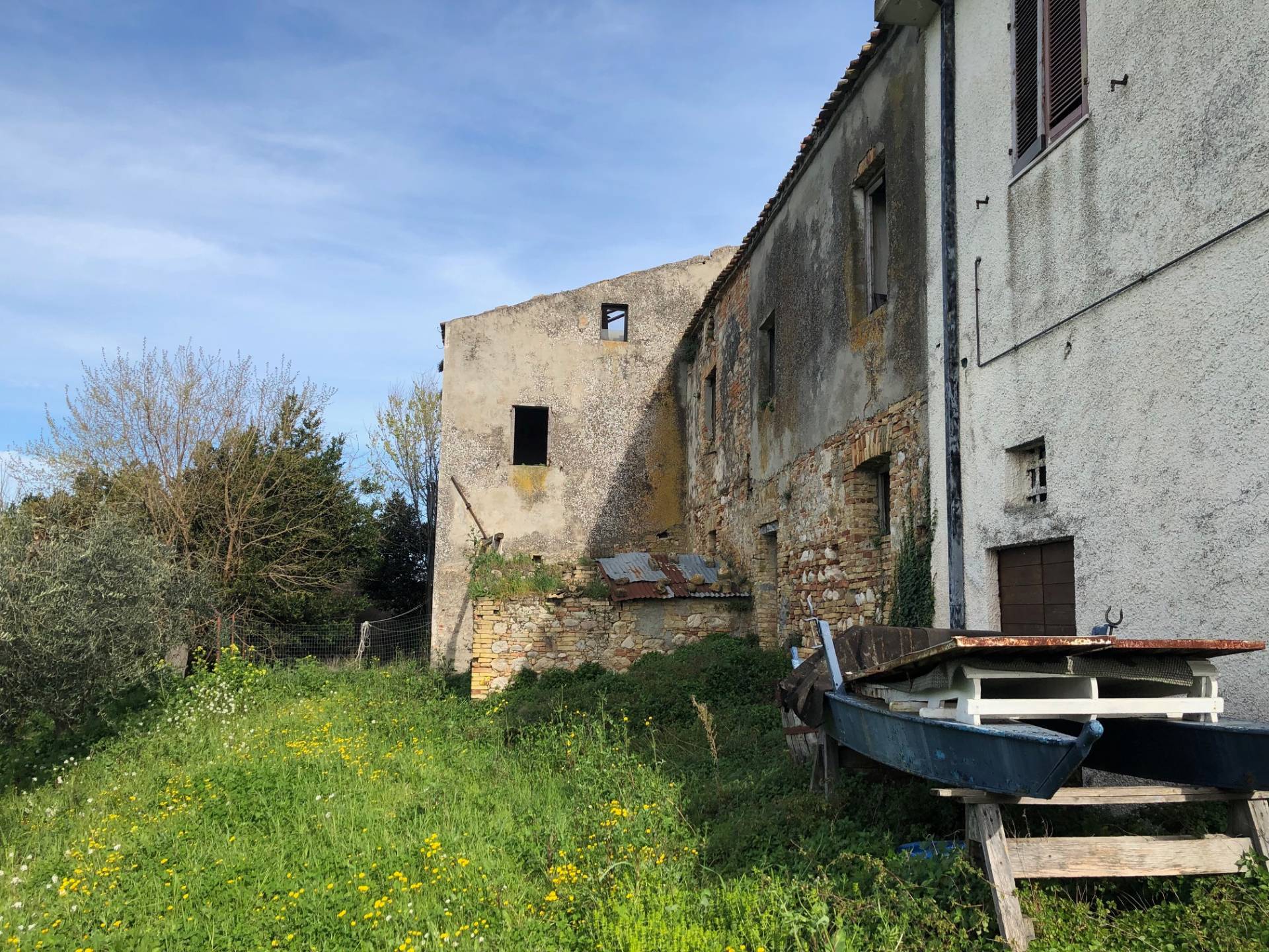 Palazzo in vendita a Notaresco, Grasciano
