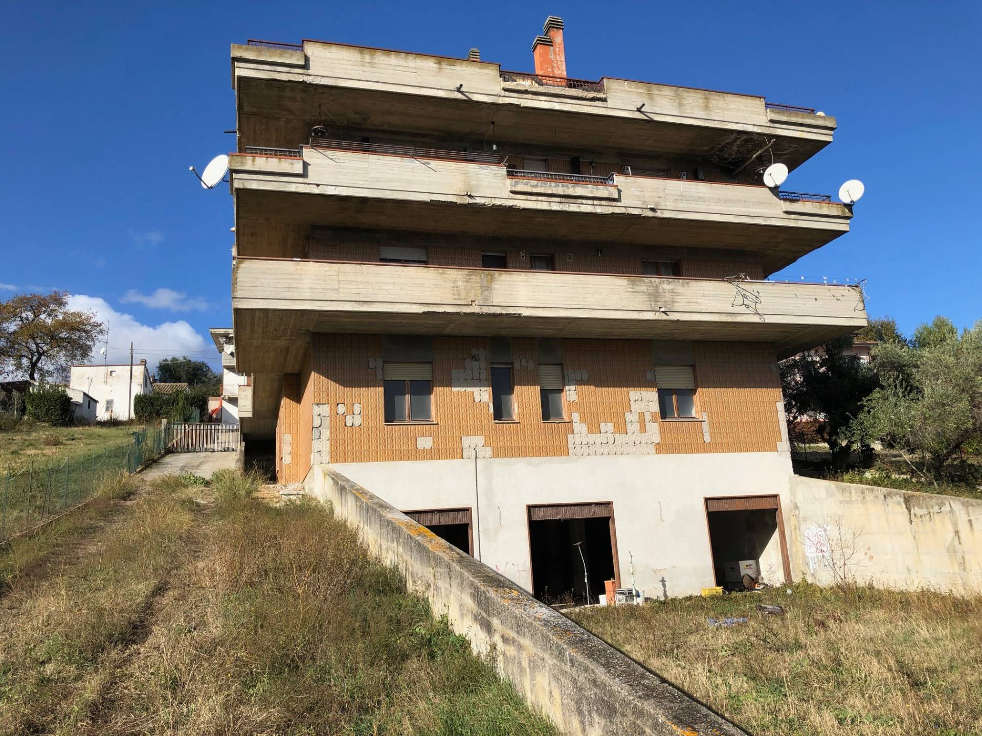 Appartamento in vendita a Tortoreto, Tortoreto Alta