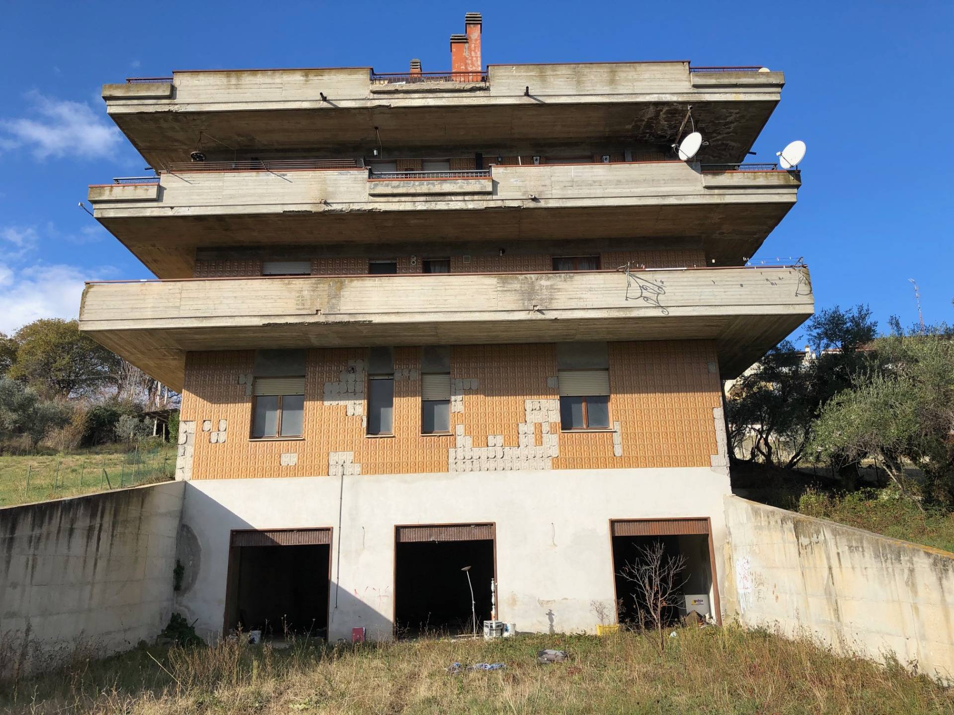 Appartamento in vendita a Tortoreto, Tortoreto Alta