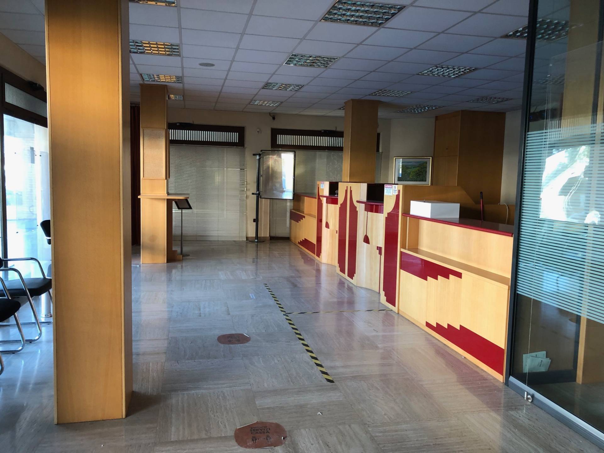 Locale commerciale in vendita a Silvi, Silvi Marina