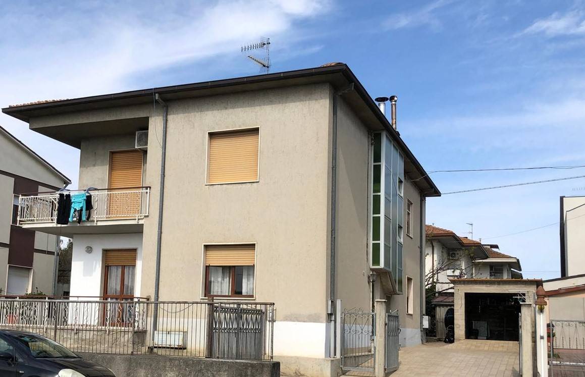 Appartamento in vendita a Giulianova, Colleranesco