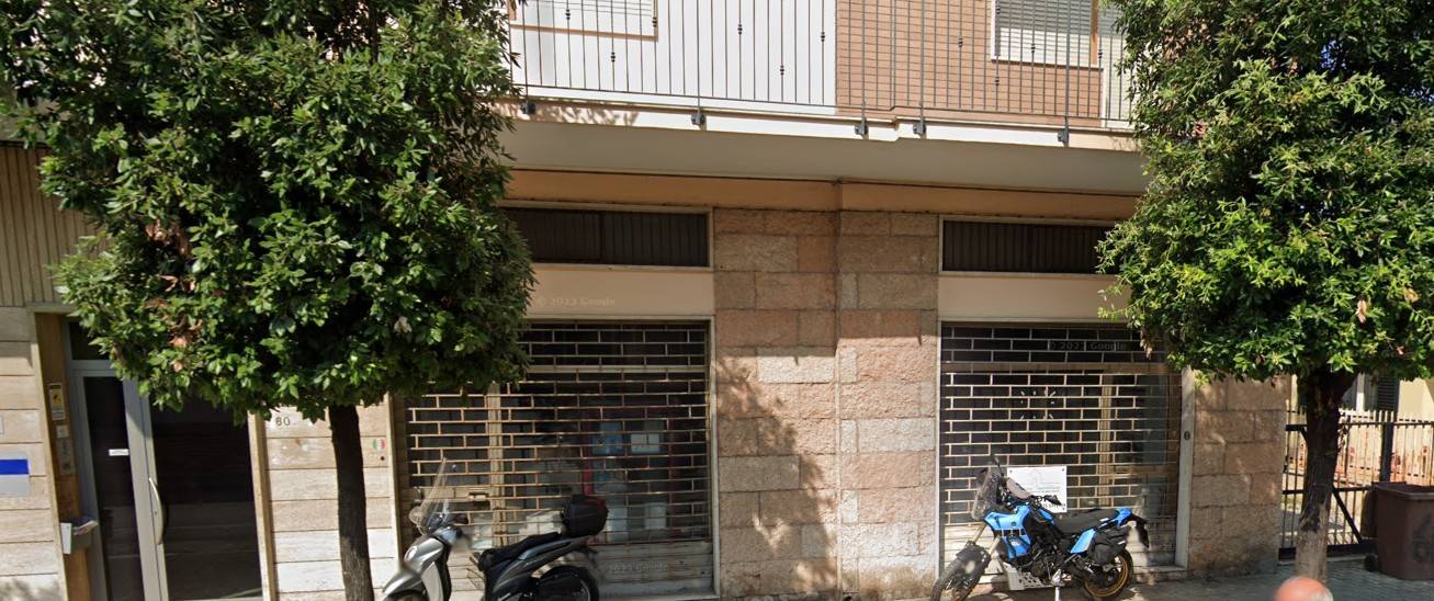 Locale commerciale in vendita a Giulianova, centro