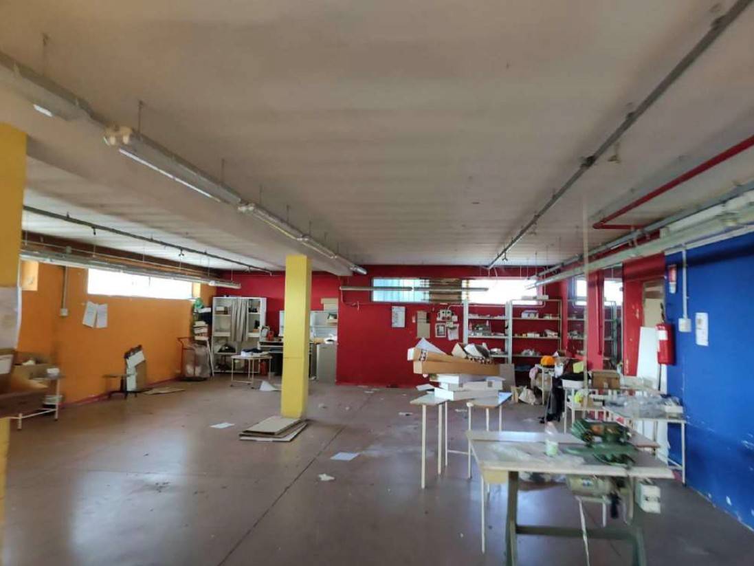 Capannone in vendita a Corropoli, Bivio Corropoli