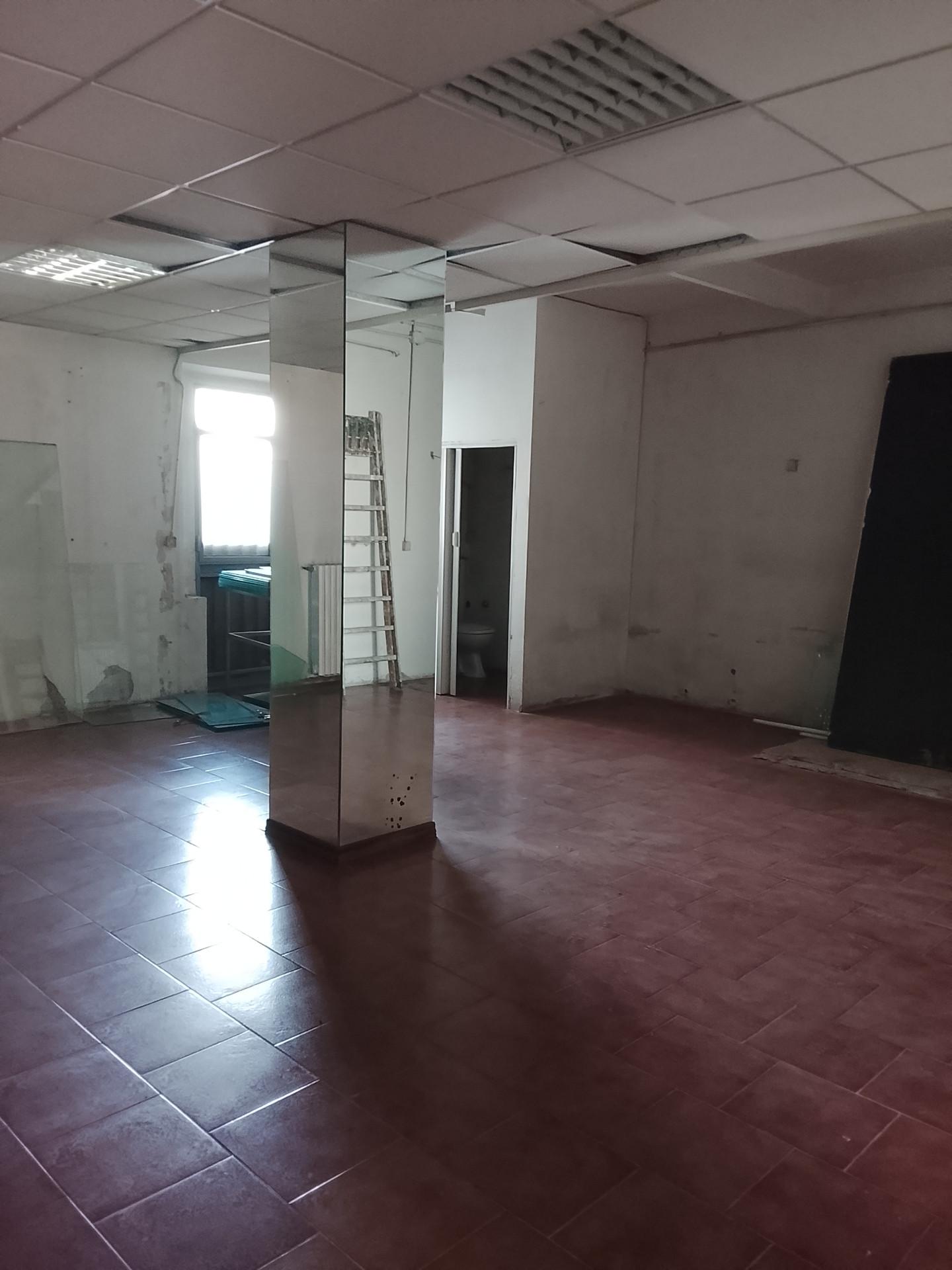 Locale commerciale in affitto, Campi Bisenzio sant'angelo a lecore