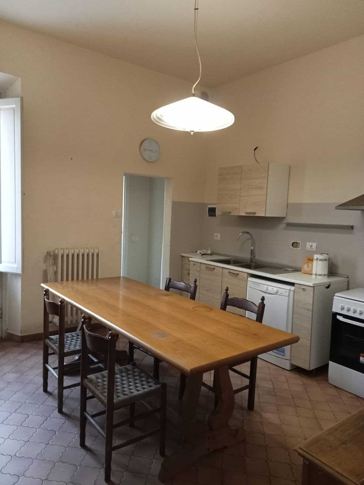 Casa indipendente arredata in affitto a Prato