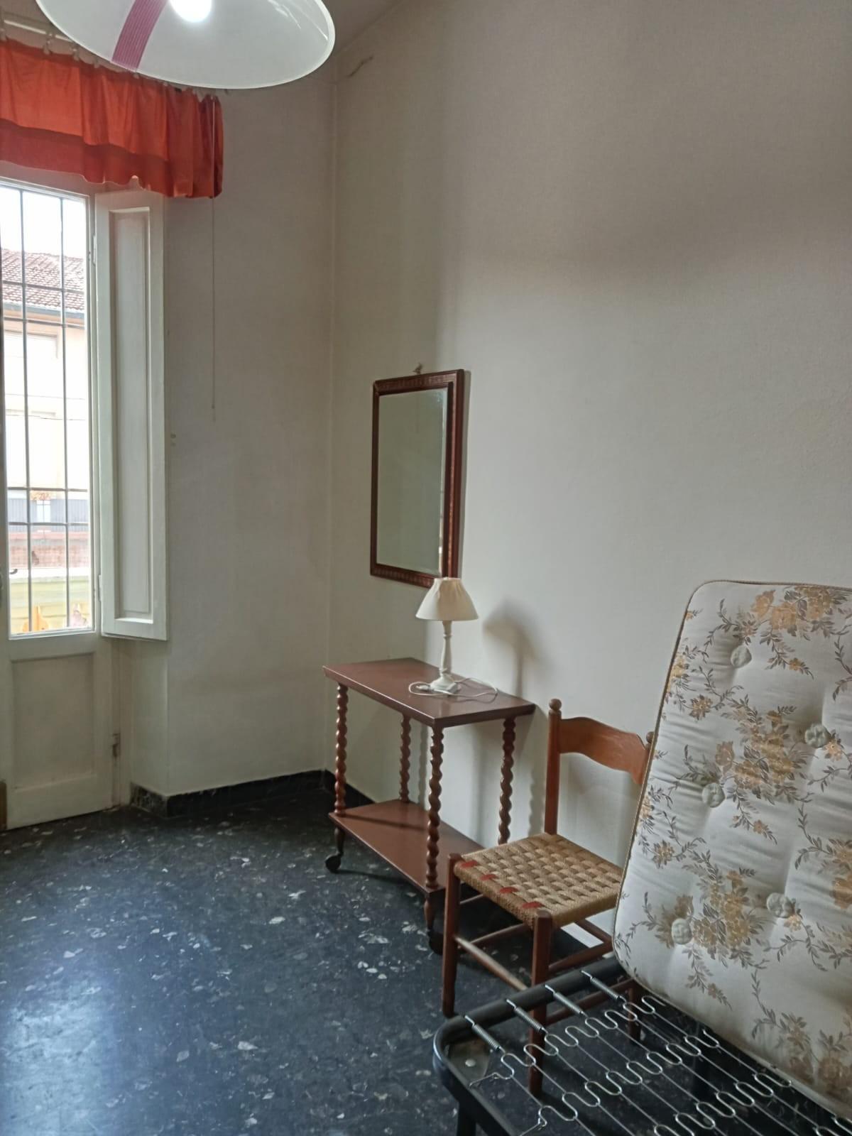 Casa indipendente arredata in affitto a Prato