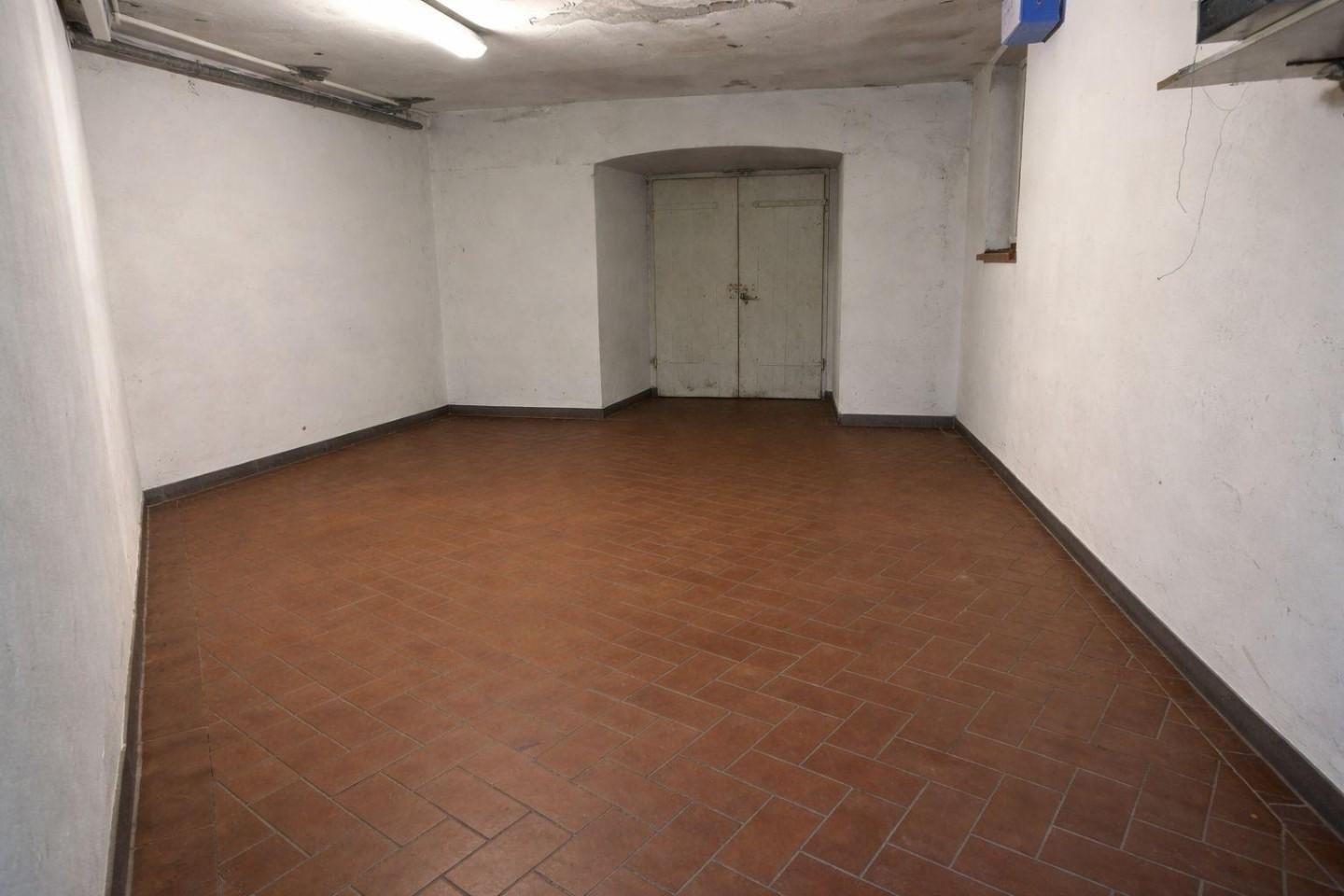 Locale commerciale in affitto, Poggio a Caiano poggetto