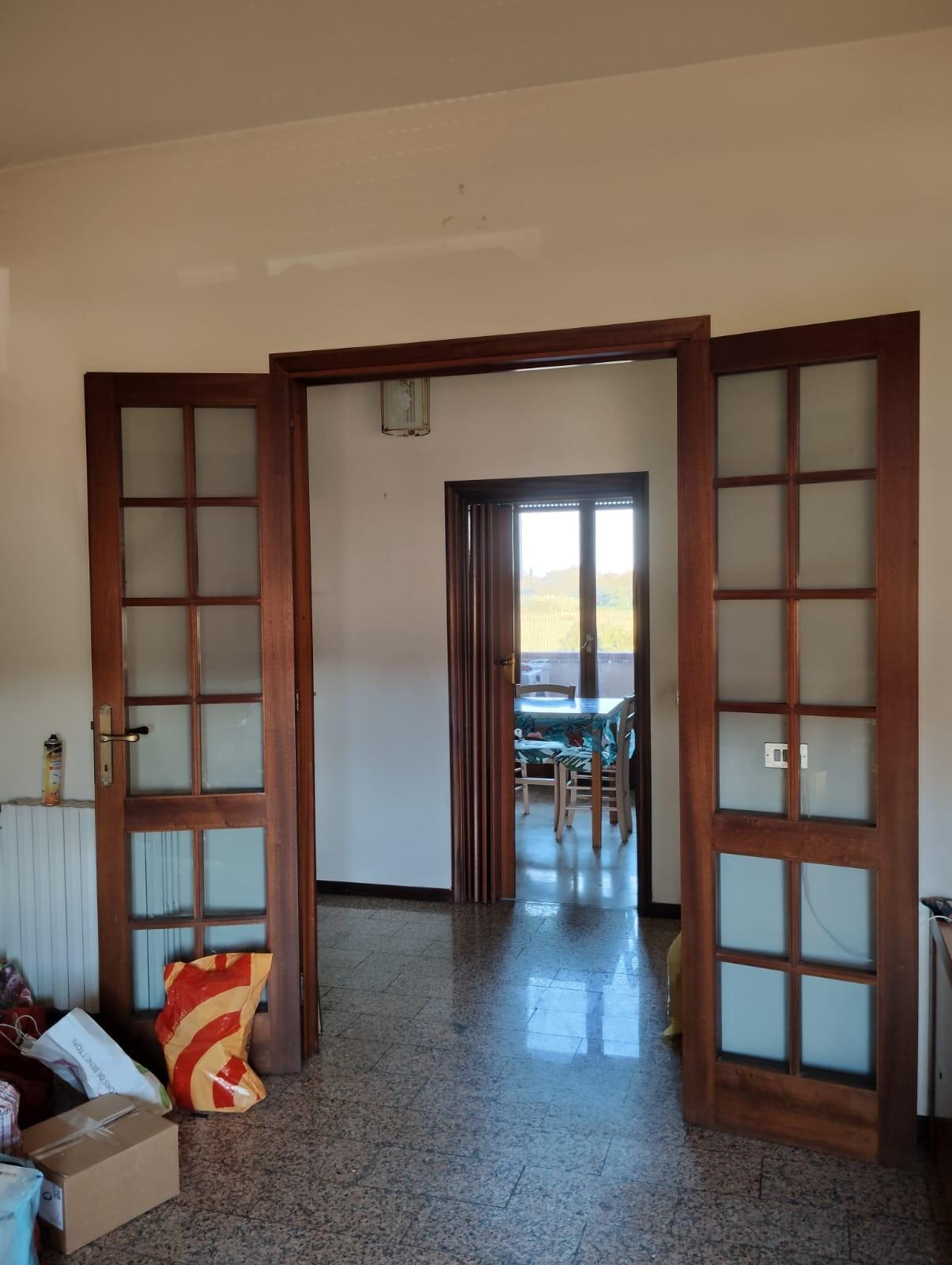 Quadrilocale con terrazzi, Prato tavola