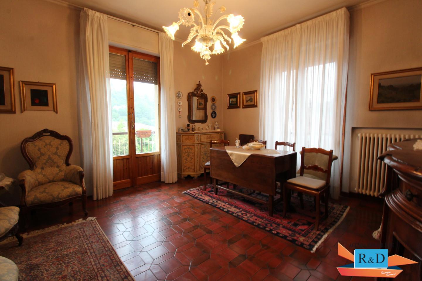Appartamento con terrazzi a Colle di Val d'Elsa