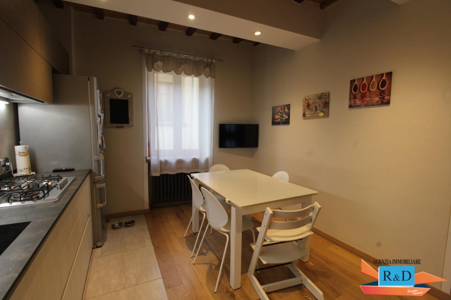 Casa indipendente con terrazzi a Colle di Val d'Elsa