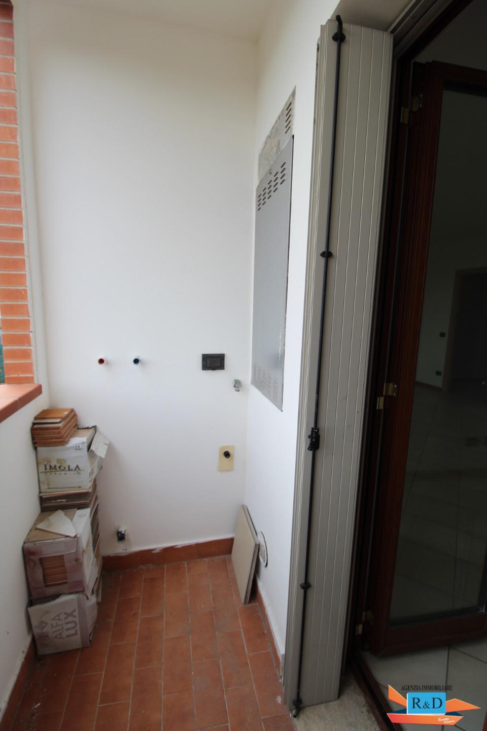 Trilocale con terrazzo a Colle di Val d'Elsa