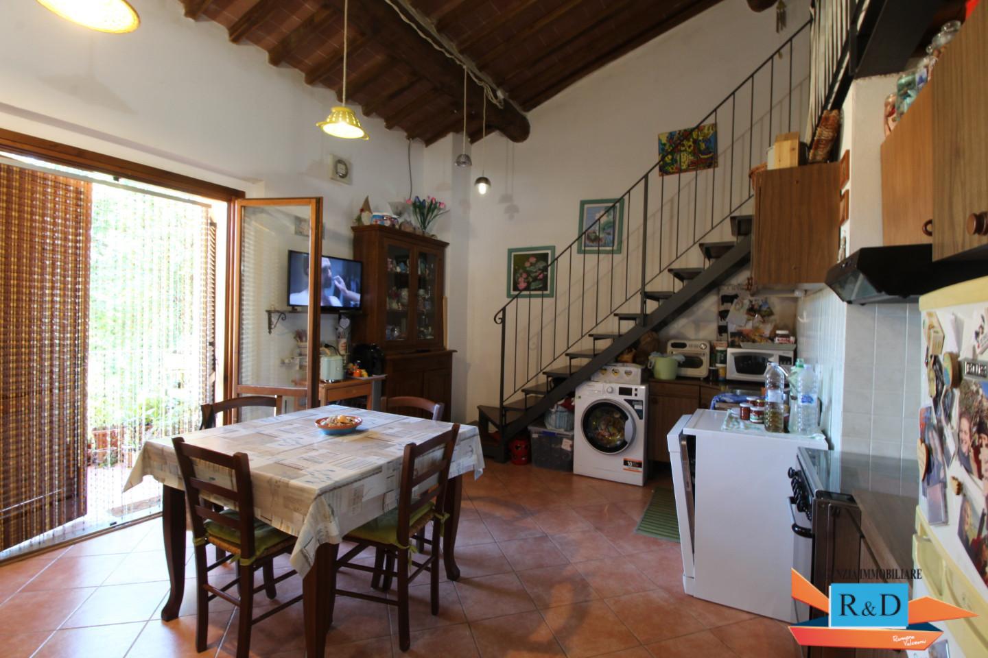 Quadrilocale con terrazzo a Radicondoli