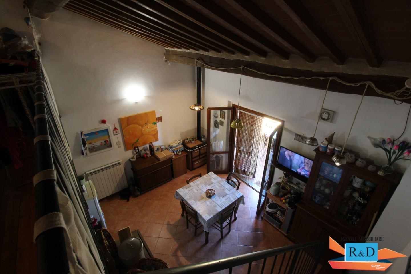 Quadrilocale con terrazzo a Radicondoli
