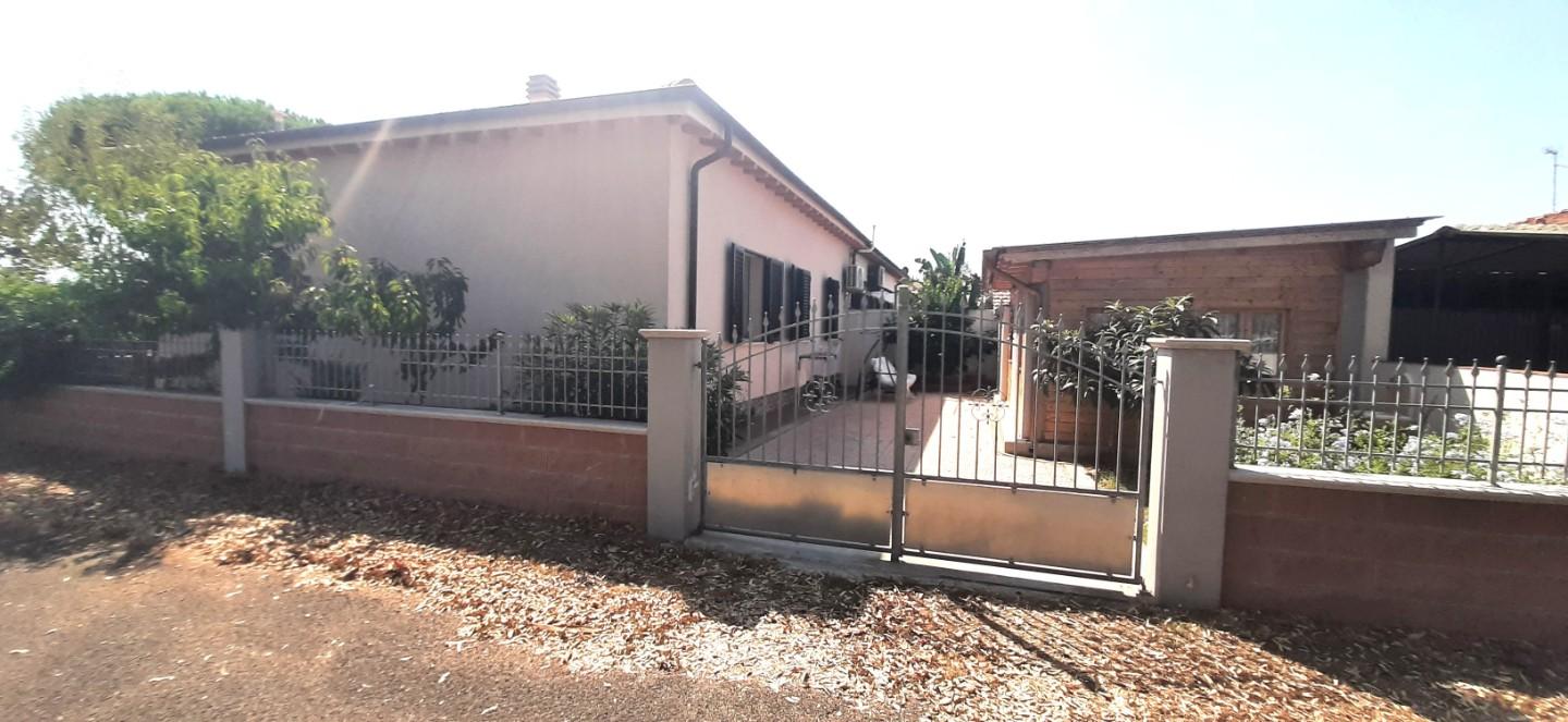 Villa con giardino, Rosignano Marittimo vada