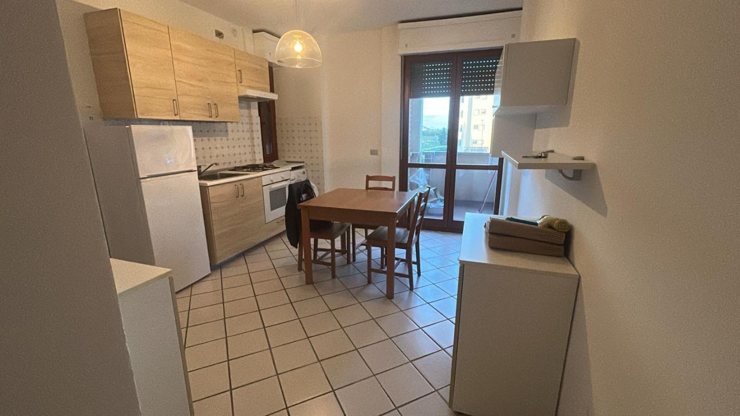 Bilocale arredato in affitto, Pisa nova