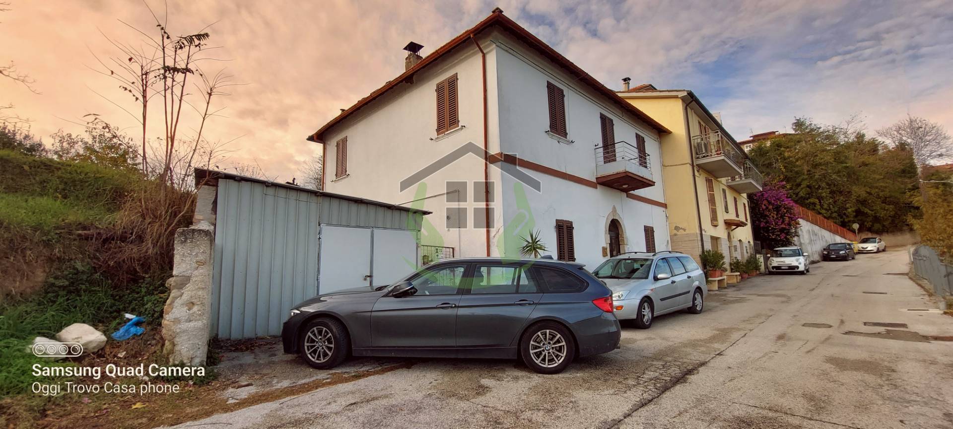 Casa indipendente con terrazzo a Folignano