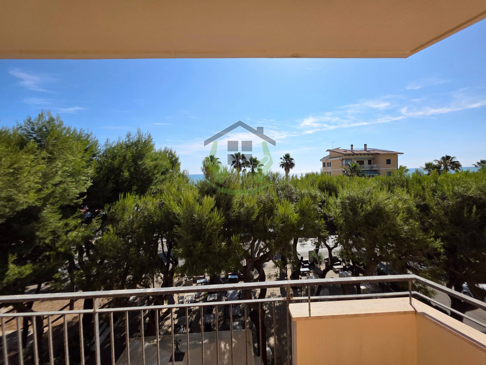 Appartamento in vendita a Grottammare, Lungomare Nord (Zona tra Spiaggia e Ferrovia a Nord del Tesin