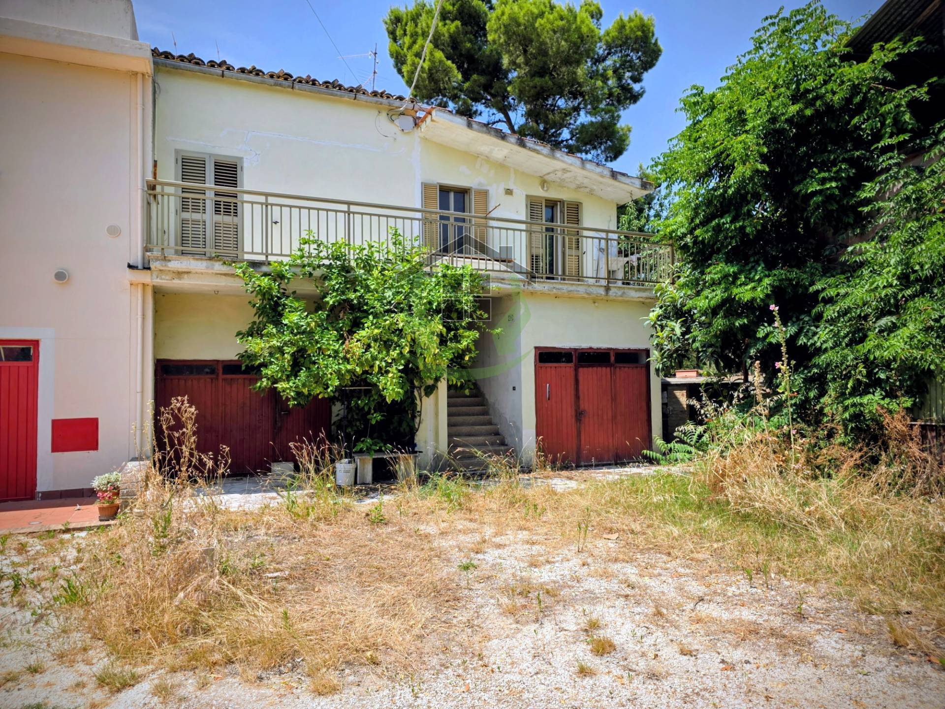 Villa bifamiliare in vendita a Offida