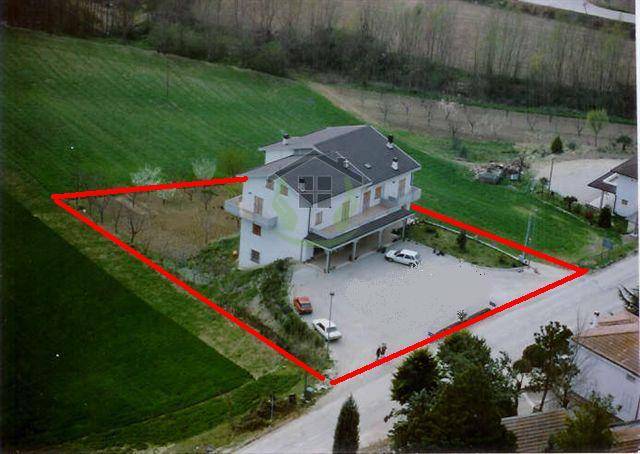 Casa singola in vendita a Carassai