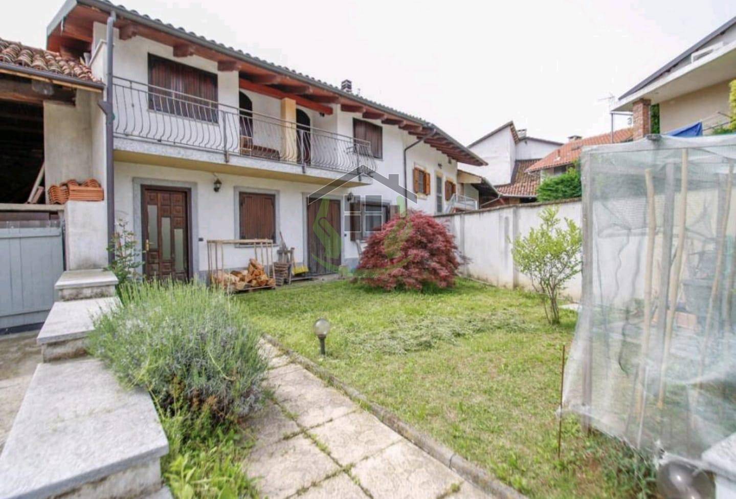 Villa bifamiliare in vendita a Volpiano