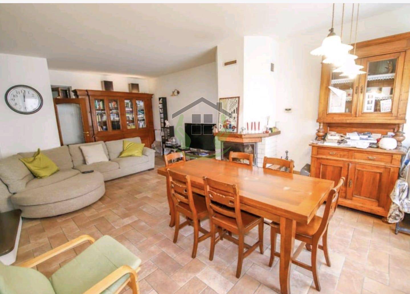 Villa bifamiliare in vendita a Volpiano