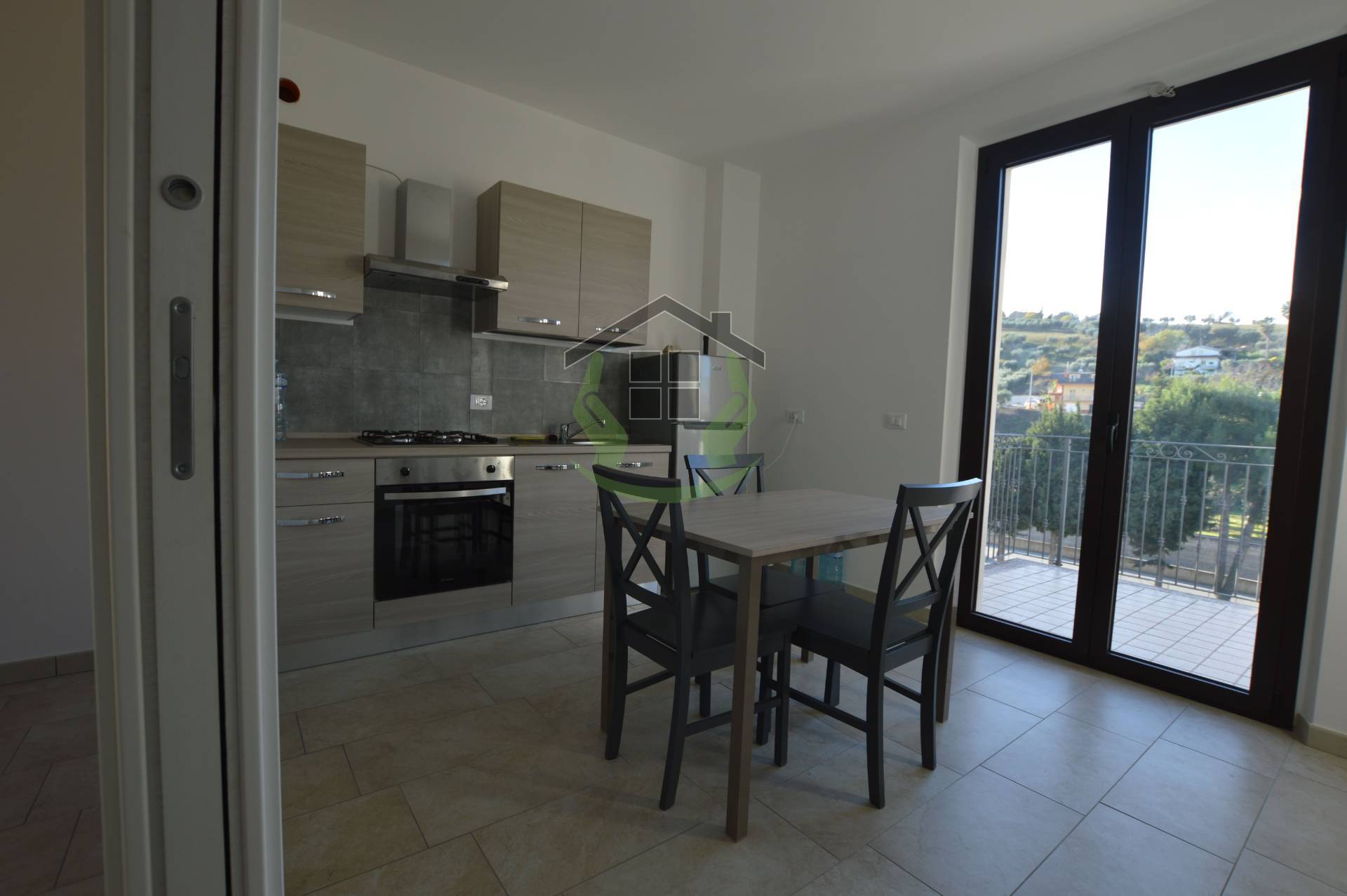 Appartamento in vendita a San Benedetto del Tronto, Paese Alto / Vecchio incasato