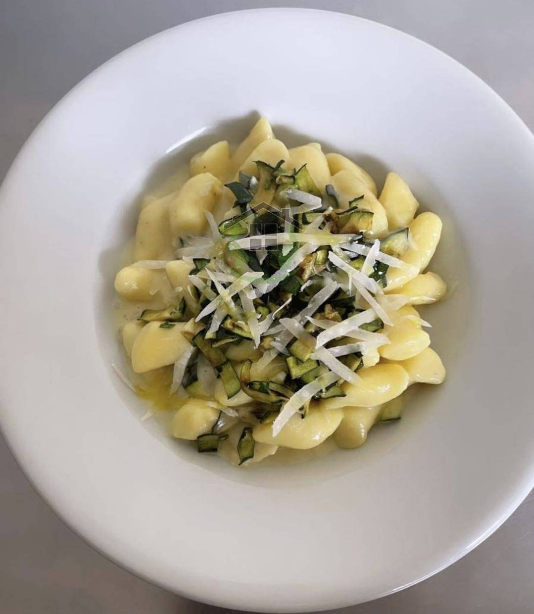 Attivit commerciale in vendita a Folignano