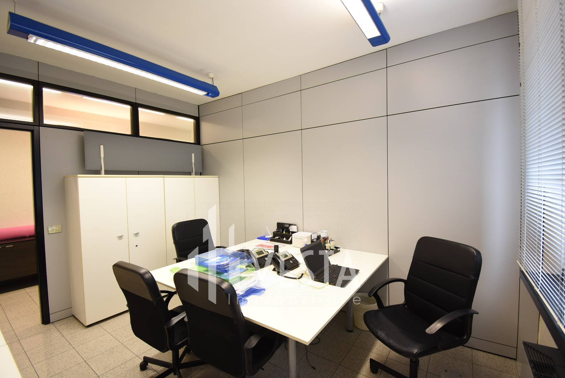 Ufficio in affitto a Merate