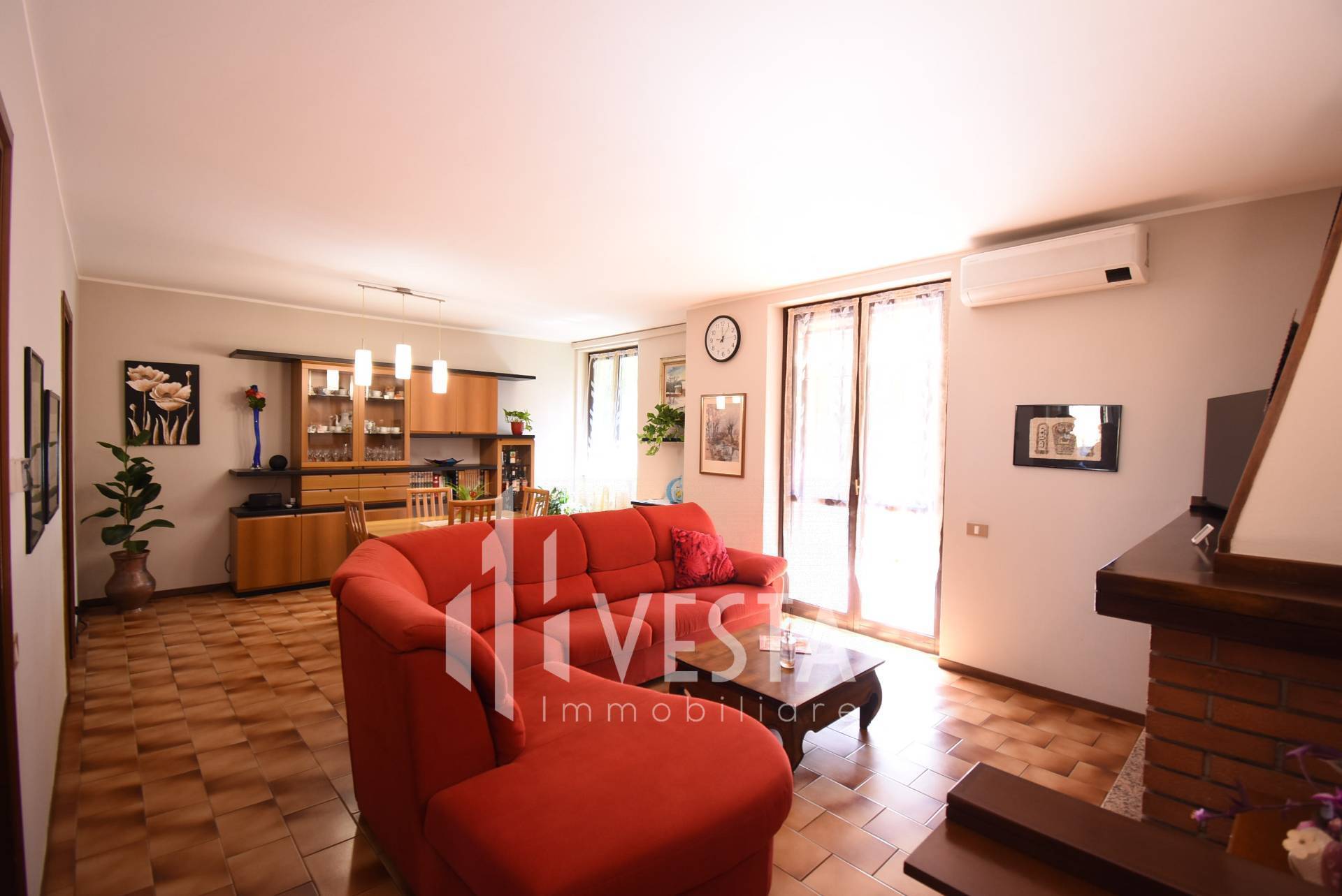 Appartamento in vendita a Monticello Brianza