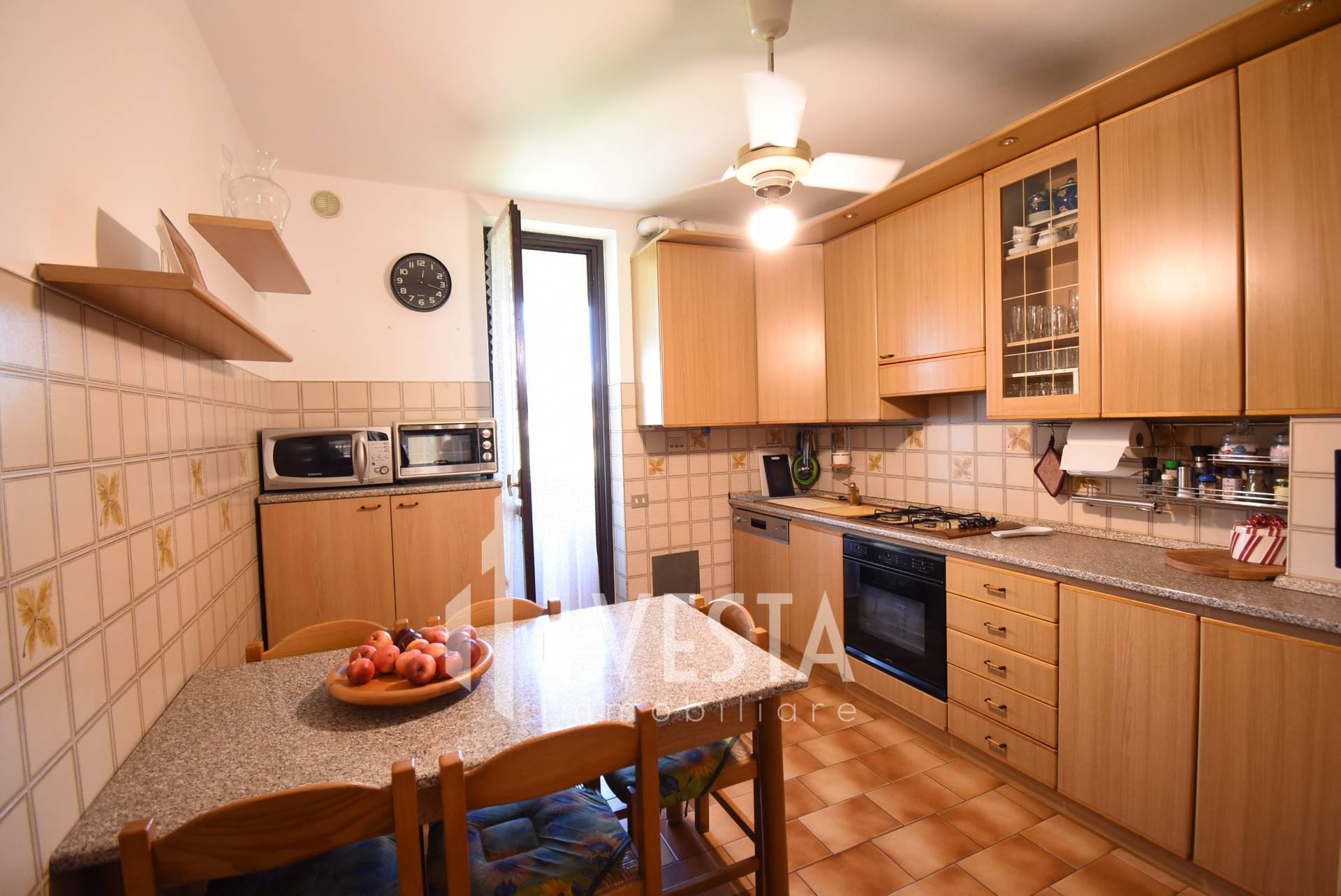 Appartamento in vendita a Monticello Brianza