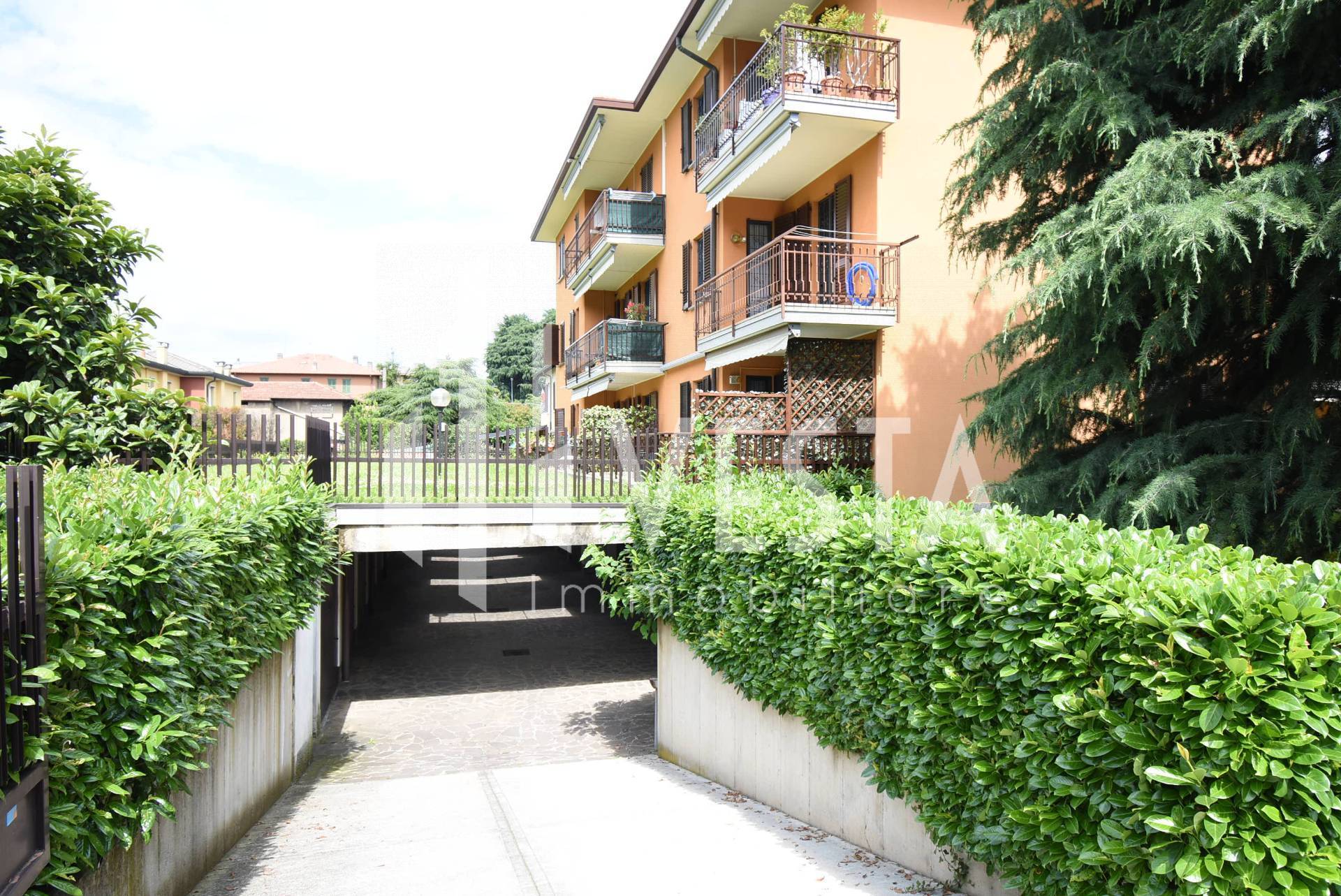 Box o garage in vendita a Cernusco Lombardone