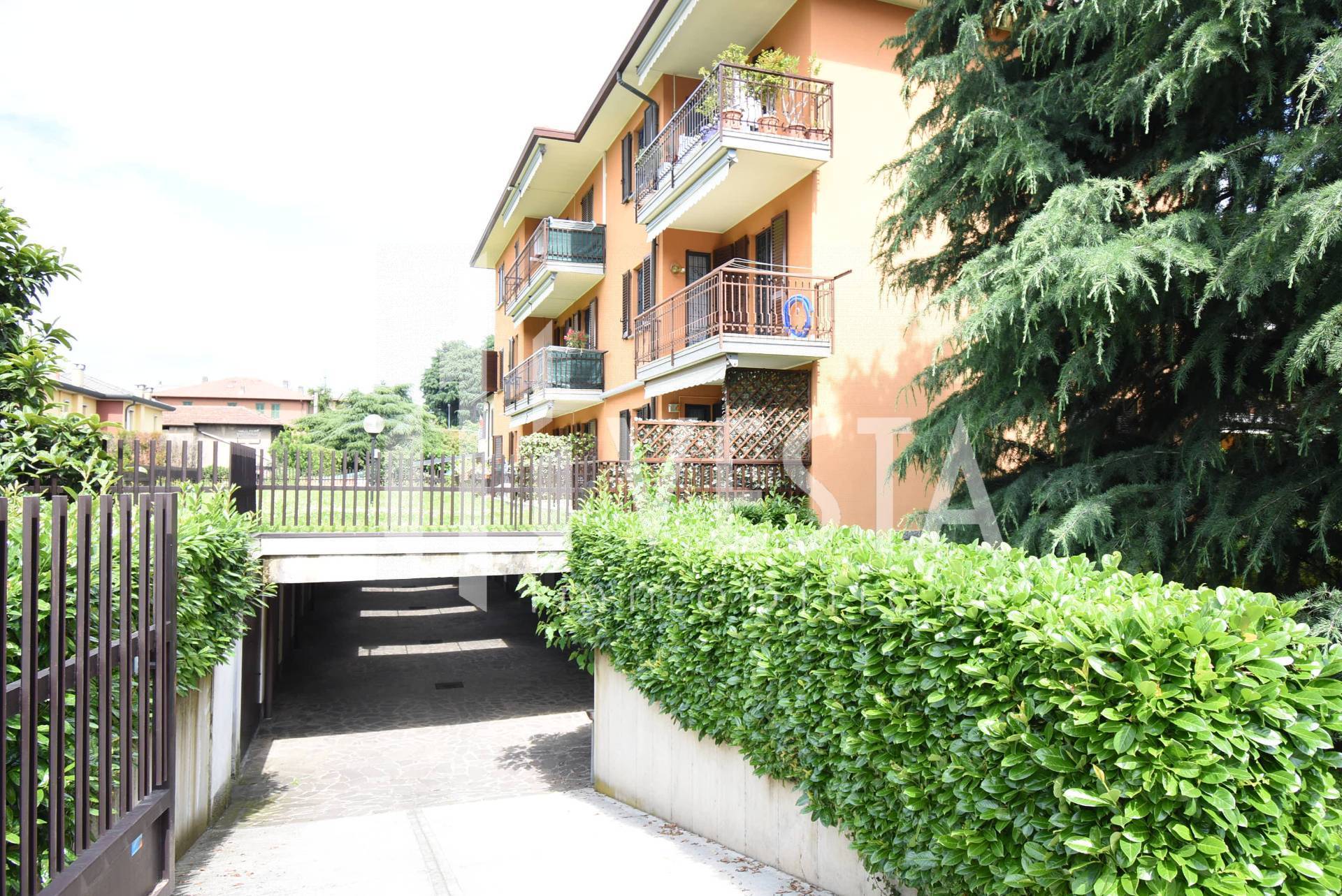 Box o garage in vendita a Cernusco Lombardone