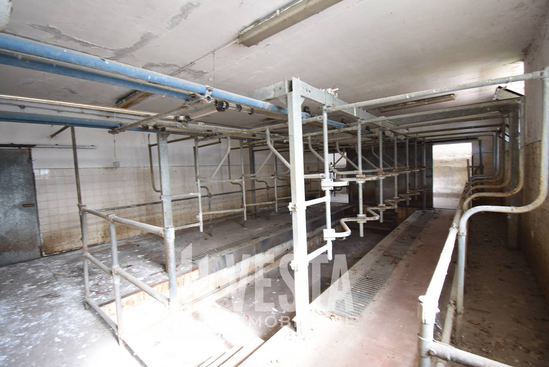 Deposito in vendita a Robbiate